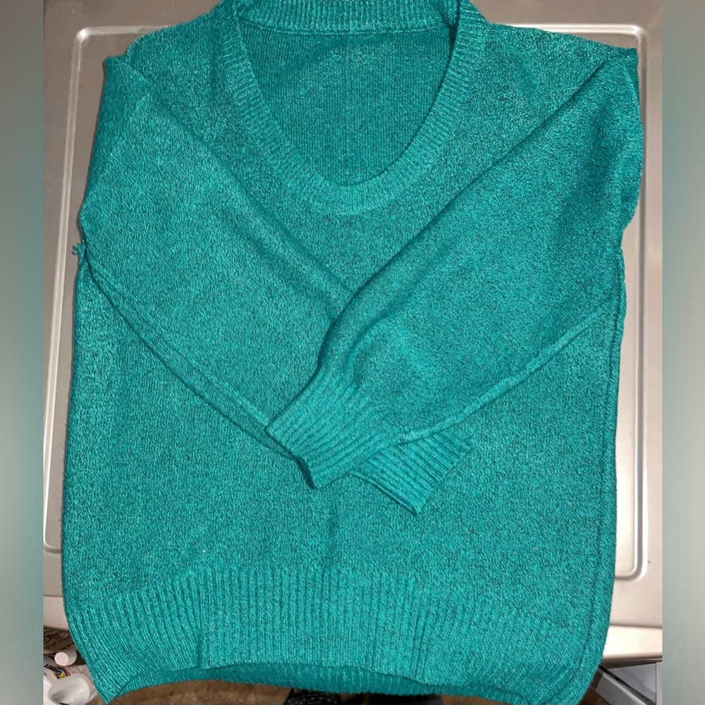 Women’s Green Sweater Size Large